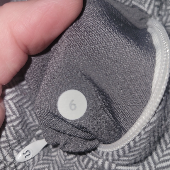 Lululemon Kanto Catch Me Long Sleeve Heathered Herringbone size 6 - Picture 9 of 9